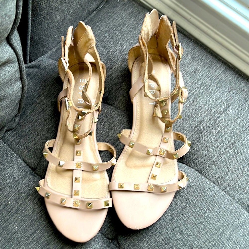 Esprit (Valentino Rockstud Style) Sandals